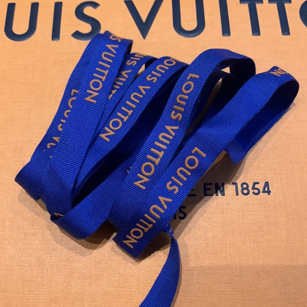 Louis Vuitton ribbon